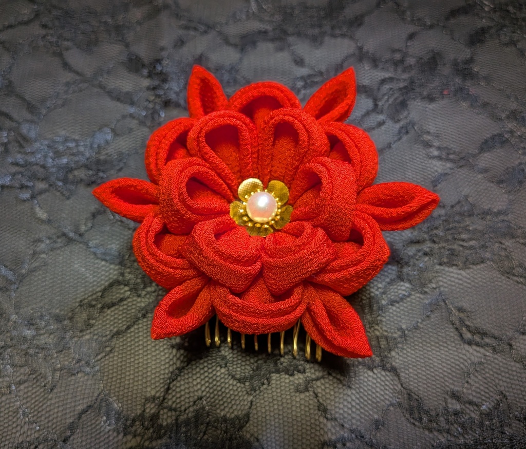 つまみ細工 赤と金の髪飾りセット