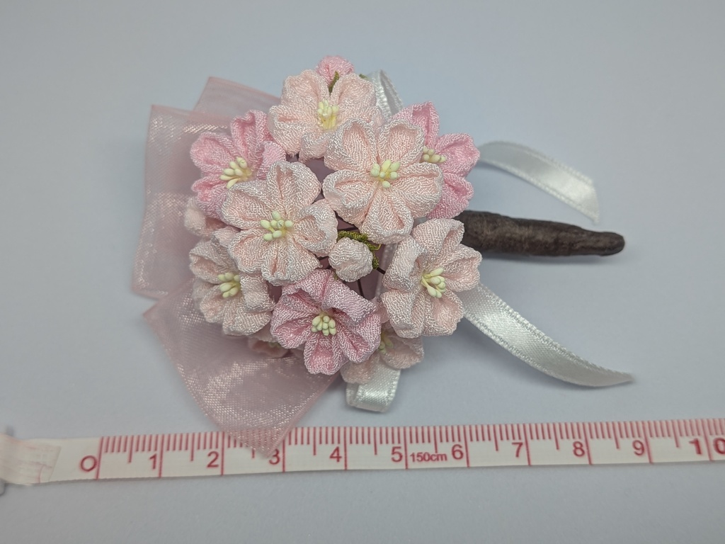 桜のコサージュ