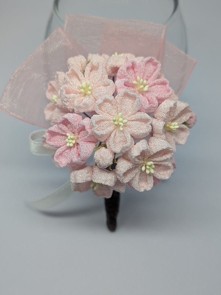桜のコサージュ