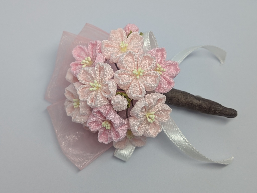 桜のコサージュ