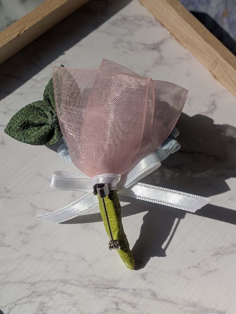 つまみ細工紫陽花のコサージュ(水色)