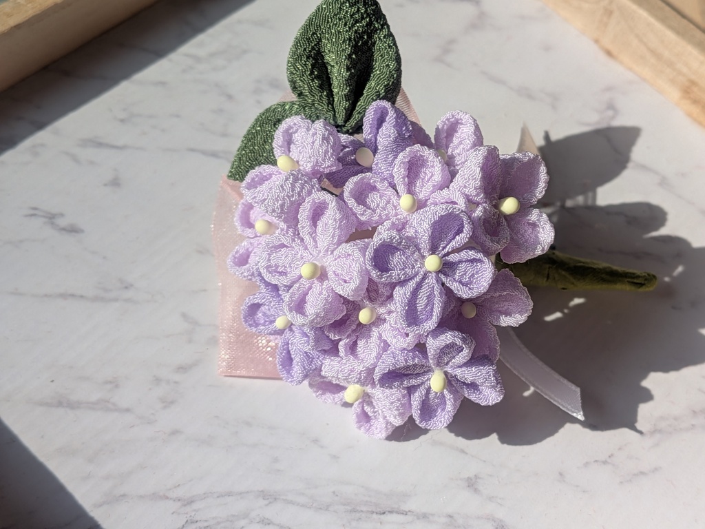 つまみ細工紫陽花のコサージュ(紫)