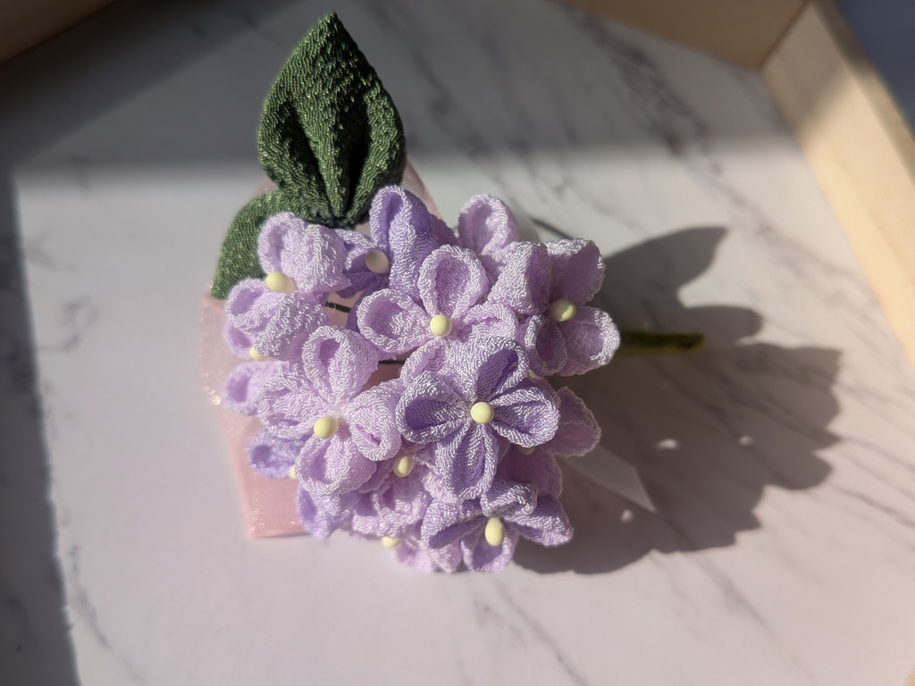 つまみ細工紫陽花のコサージュ(紫)
