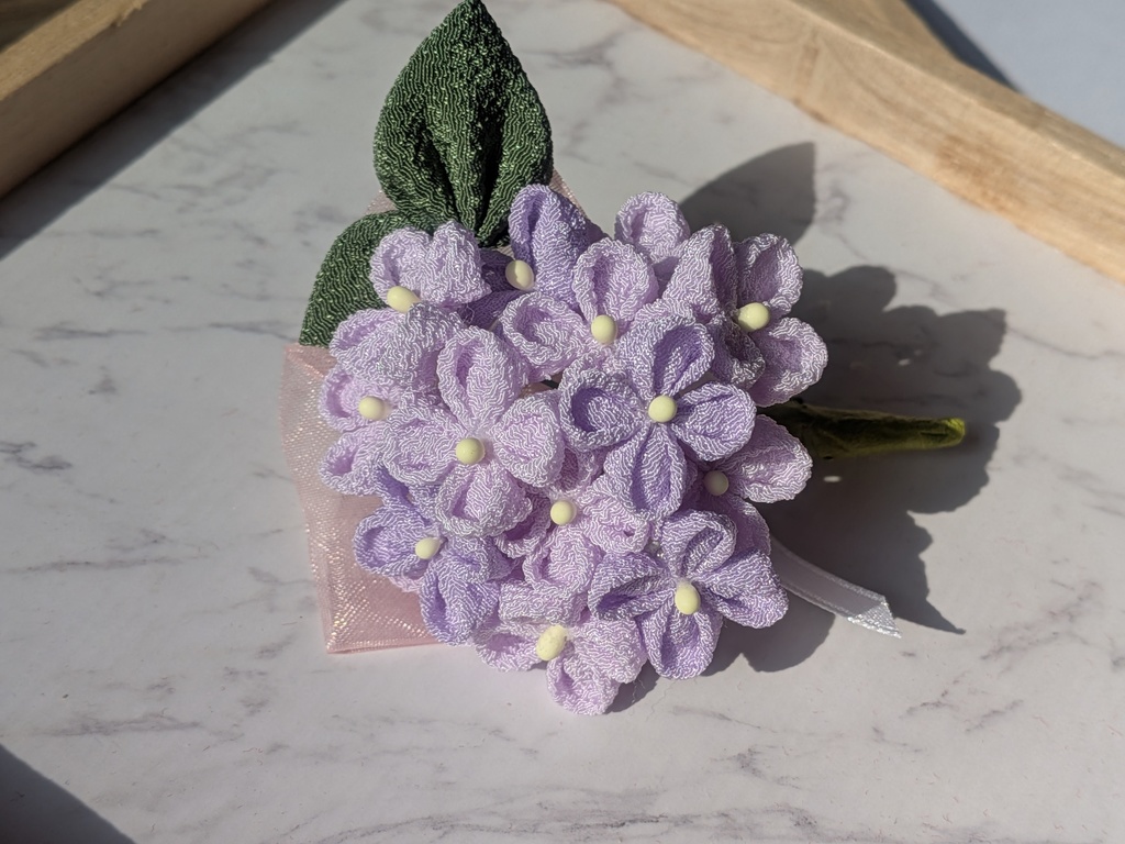 つまみ細工紫陽花のコサージュ(紫)