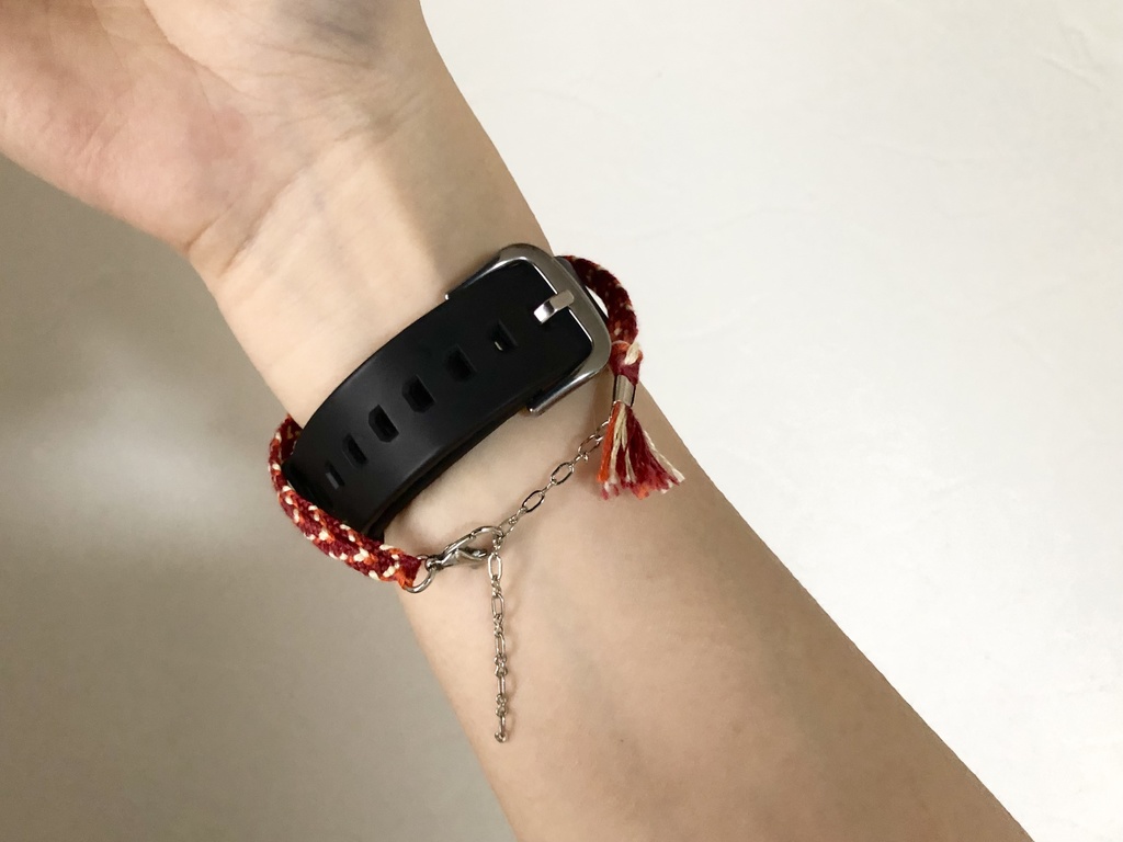 ミサンガ風ブレスレット