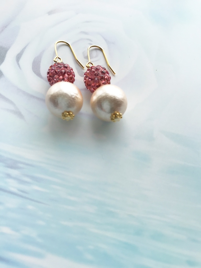 地域猫支援 コットンパールピアス ピンク×ピンク