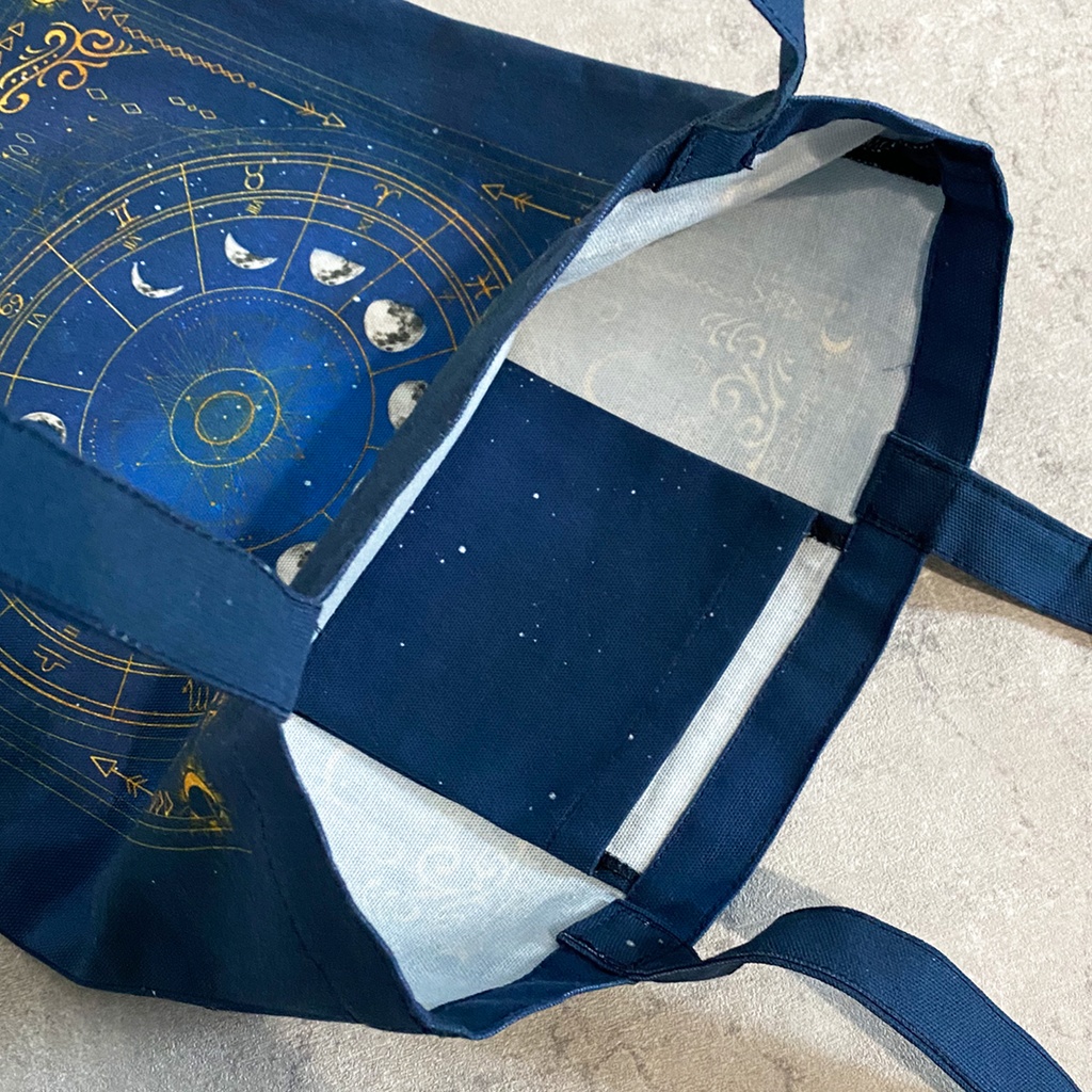 月の満ち欠け・12星座 トートバッグ