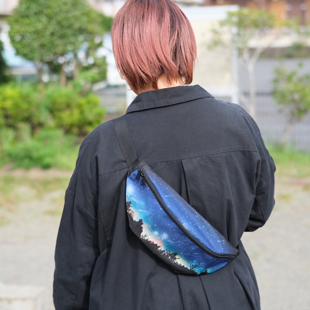 4色展開・夜空に降り注ぐ流星柄 ショルダーバッグ / ボディバッグ