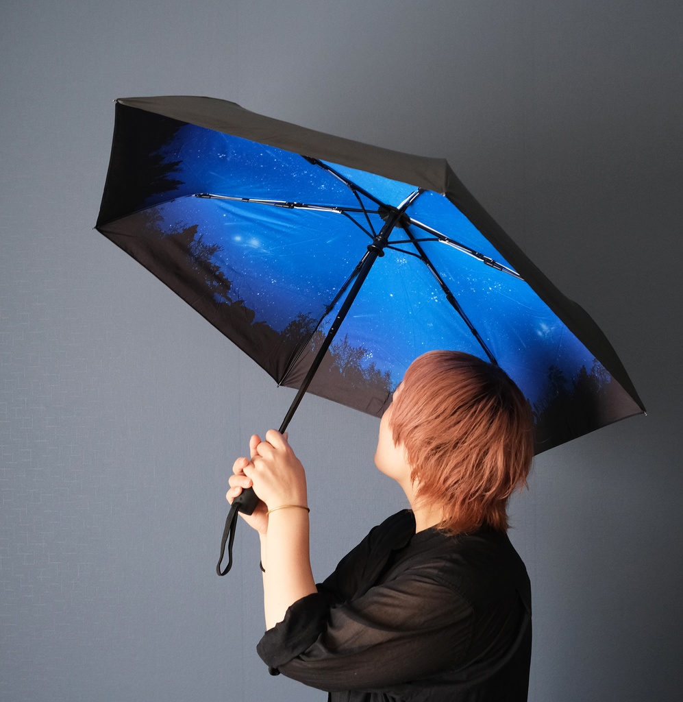 折りたたみ傘 ブラック 革ケース付き - 傘