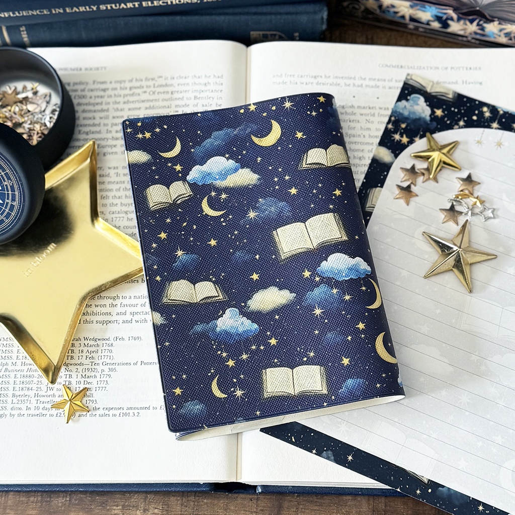 星空とファンタジーの本柄 ブックカバー・手帳カバー（A6）ほぼ日手帳カバー 文庫本