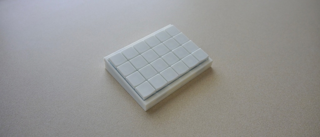 【ケース&キーキャップ付き】【はんだ付け済み】PEKS48 無線分割キーボードキット