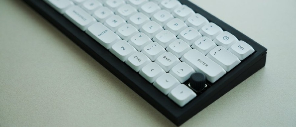 【はんだ付け済み】【ケース付き】60%ロータリーエンコーダ付き自作キーボード GT67