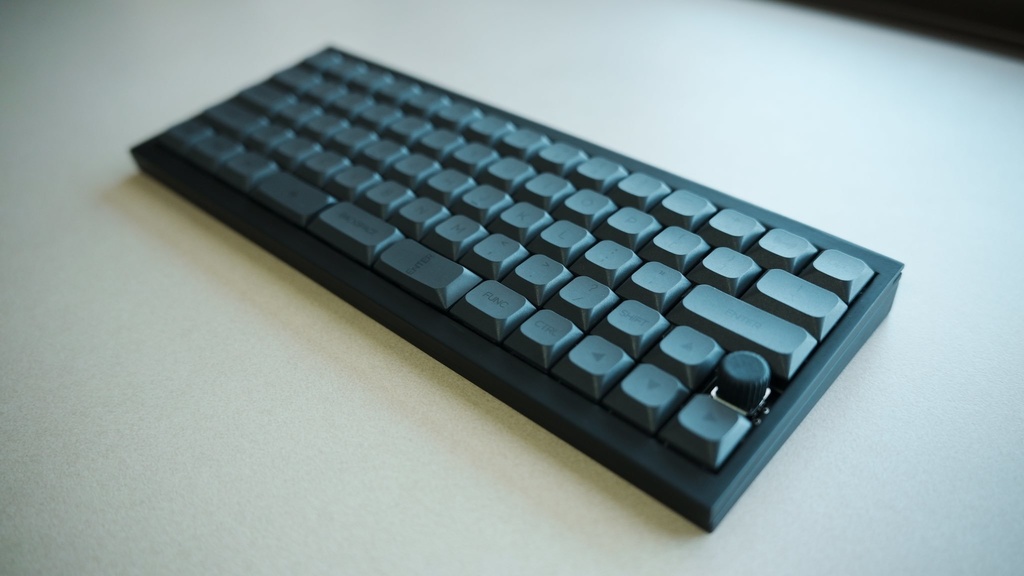 【はんだ付け済み】【ケース付き】60%ロータリーエンコーダ付き自作キーボード GT67