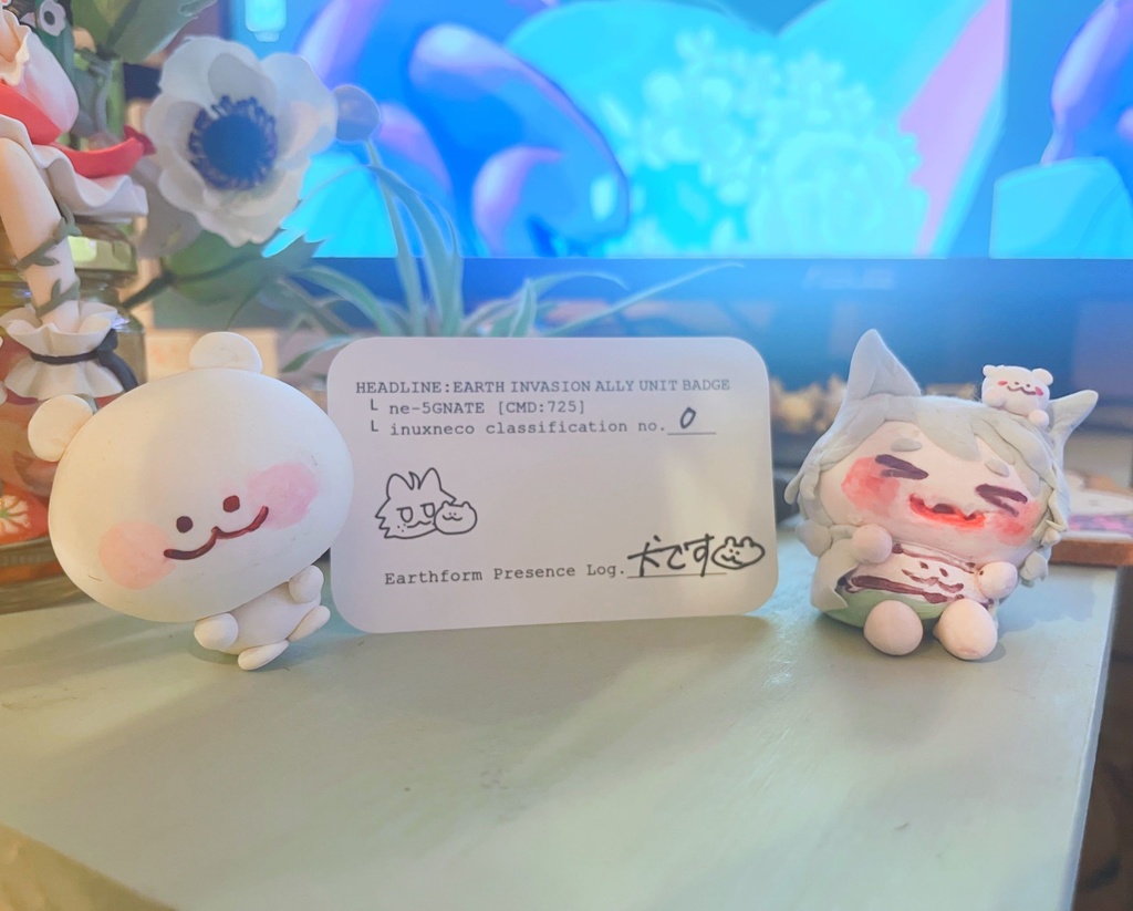 ✌ねこですピンバッチ‼🍅🥟