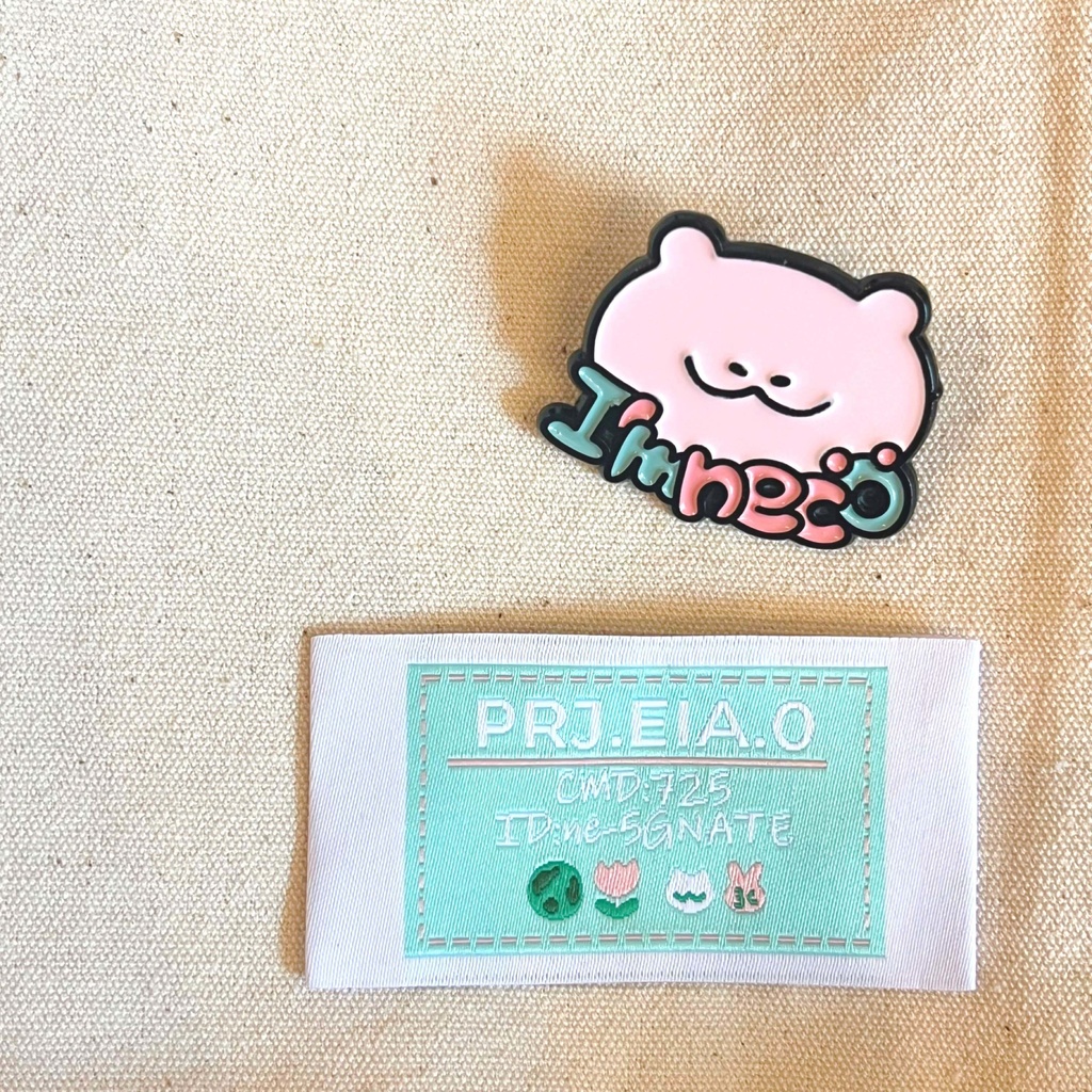 🍅キーホルダーやピンバッチなどの飾り✨