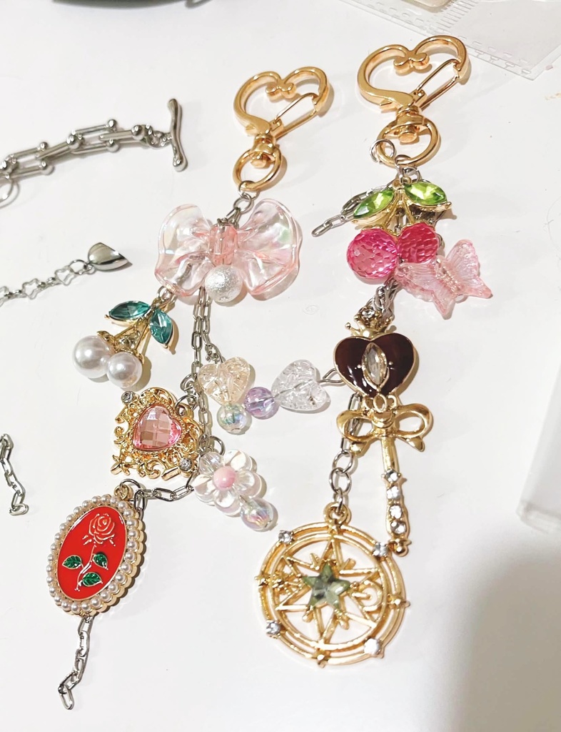 🎀✨犬ですワクワクらんだむおあそびキラキラキーホルダー✨🎀