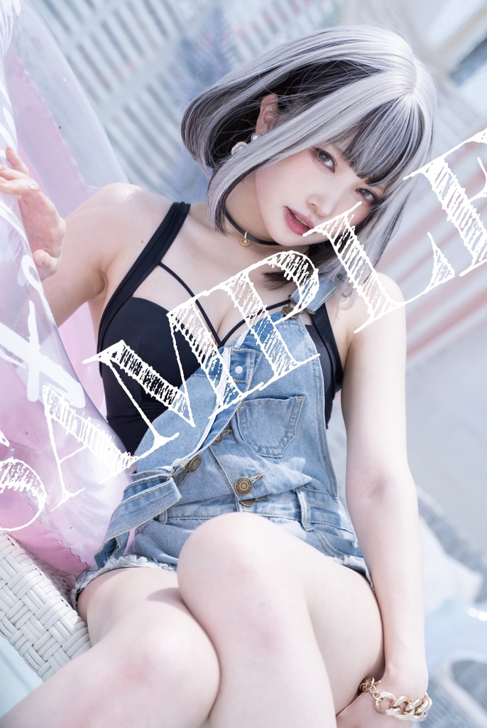 C100 B2タペストリー