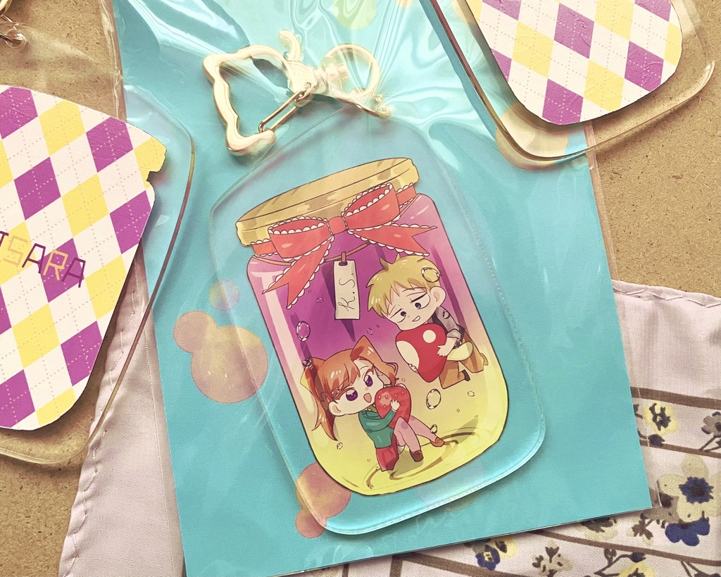 ケイサラアクキージャム瓶詰め