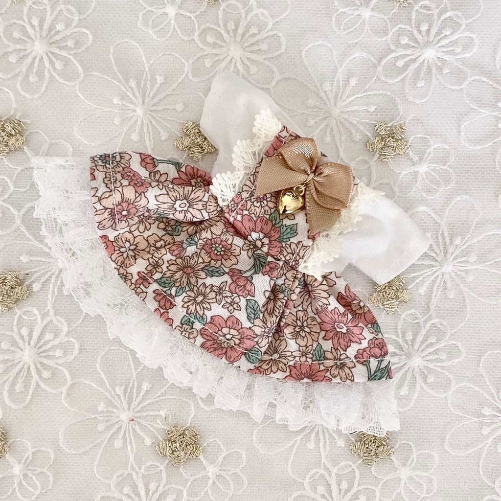 ぬい服10〜12㎝＊ワンピース❤︎リトルフラワー