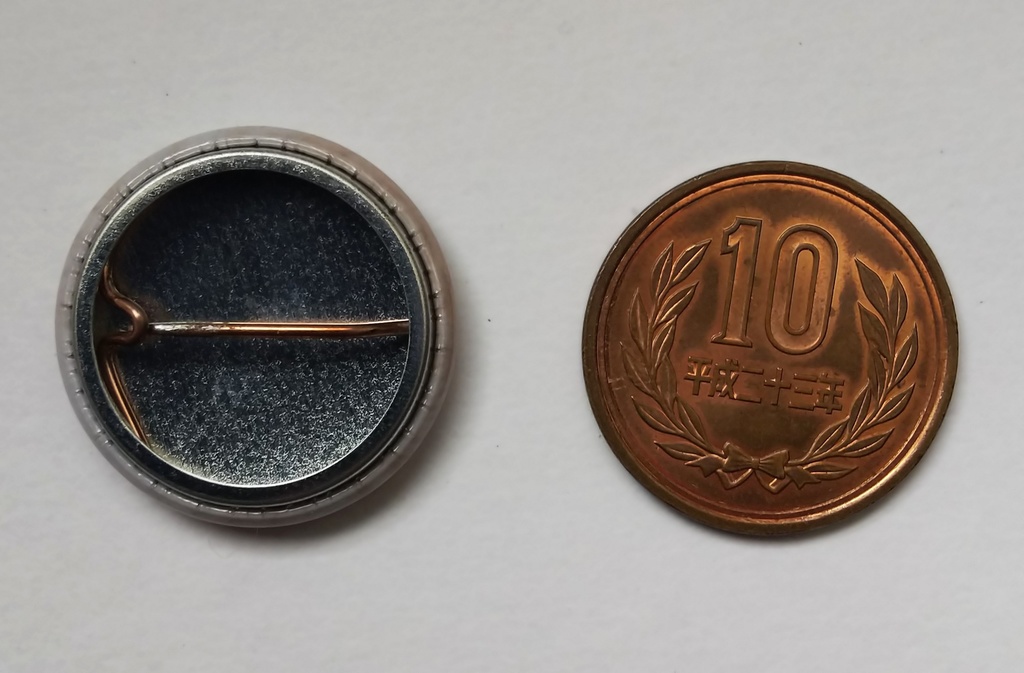 クローバーの缶バッチ