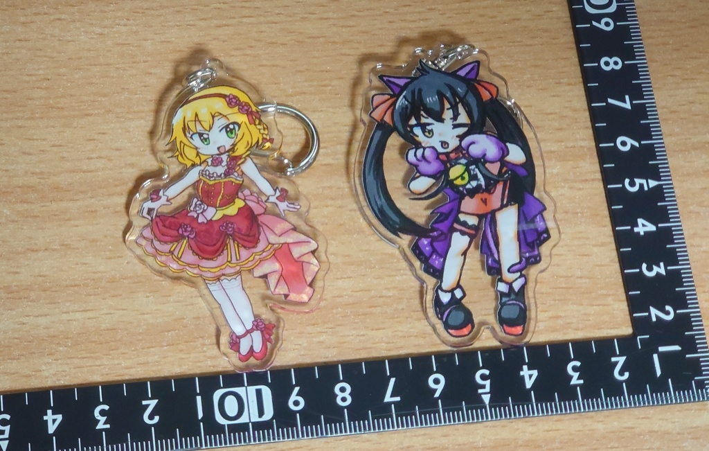 さくらいさんアクキー 70 x 70 (mm)