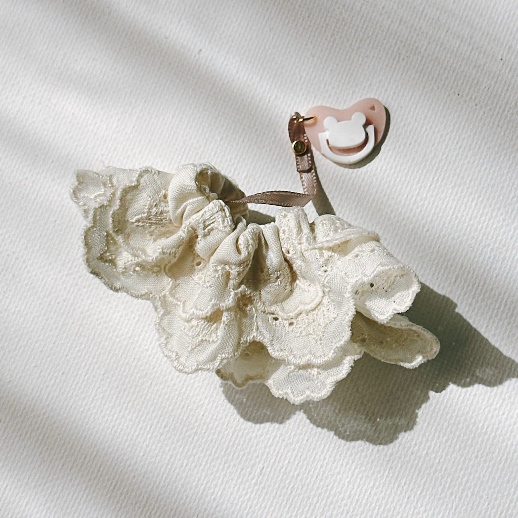 フリルスタイ&おしゃぶりセット