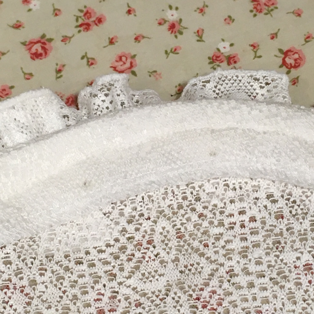 ドルマンスタイルレースマント