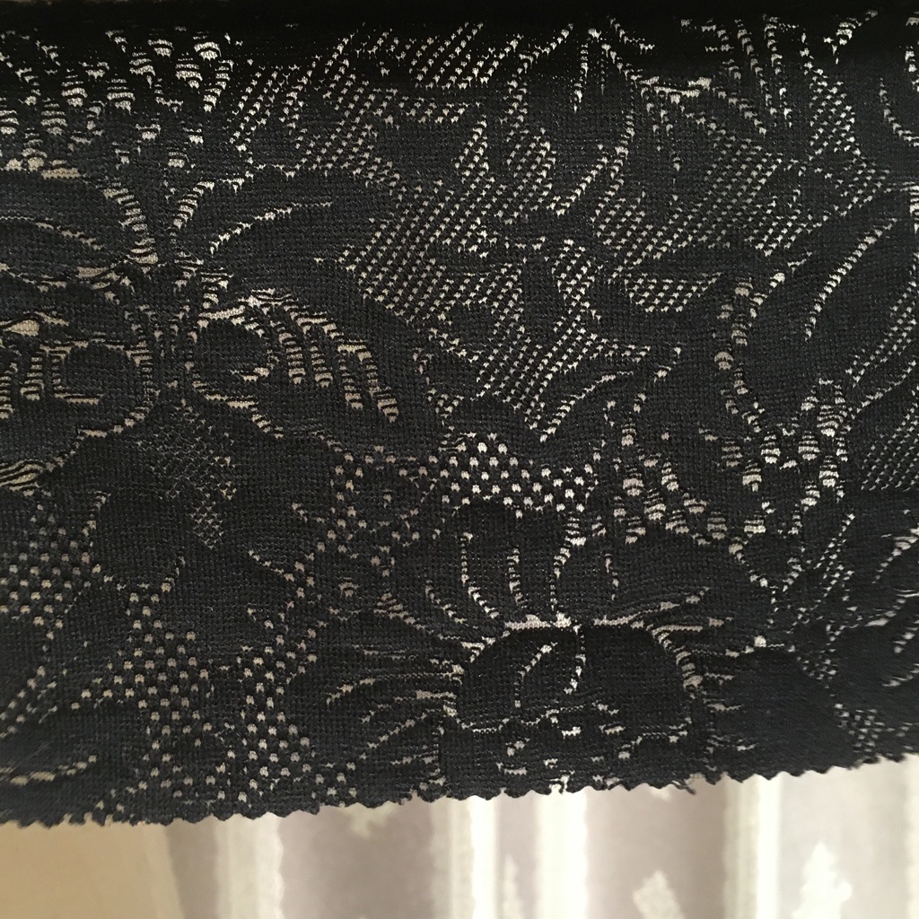 【受注生産】ドルマンスタイルレースマント 黒