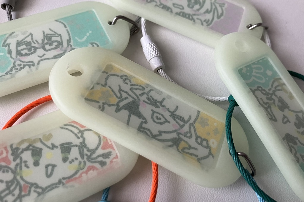 【一点物】手描き名札ワイヤーキーホルダー