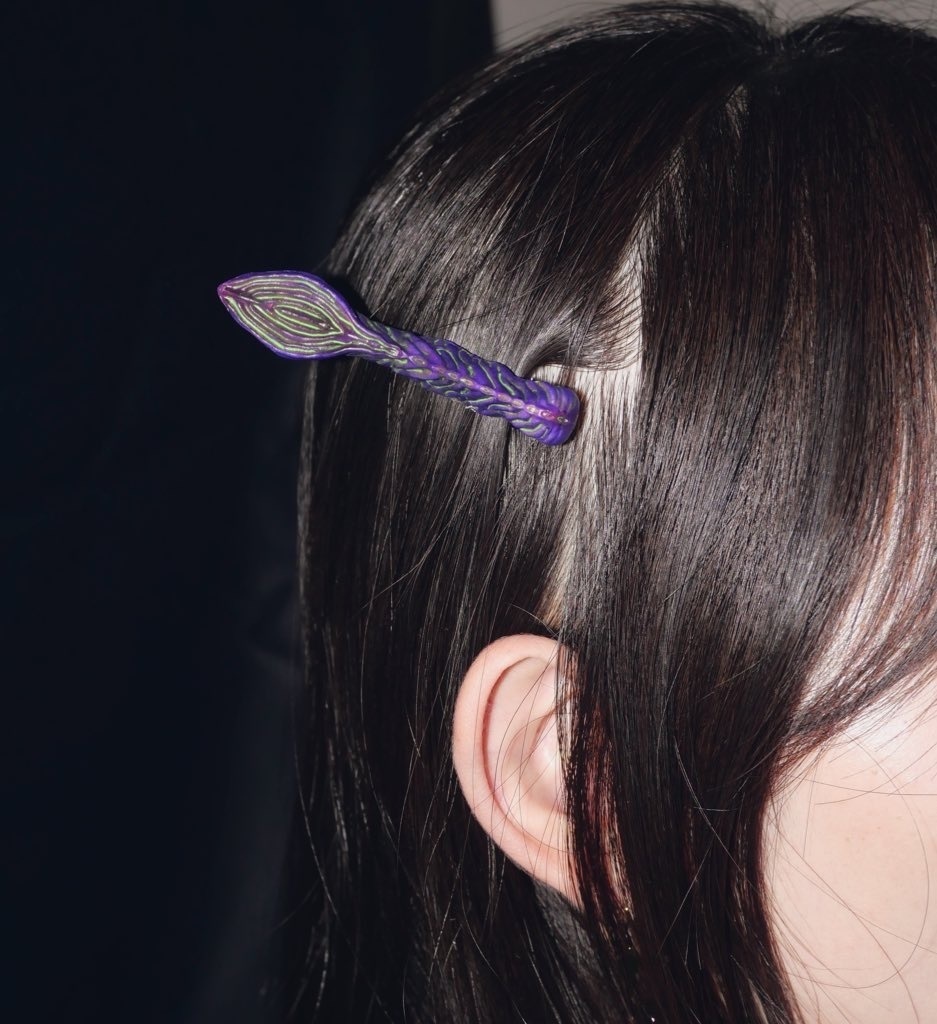 ショクシュヘアピン