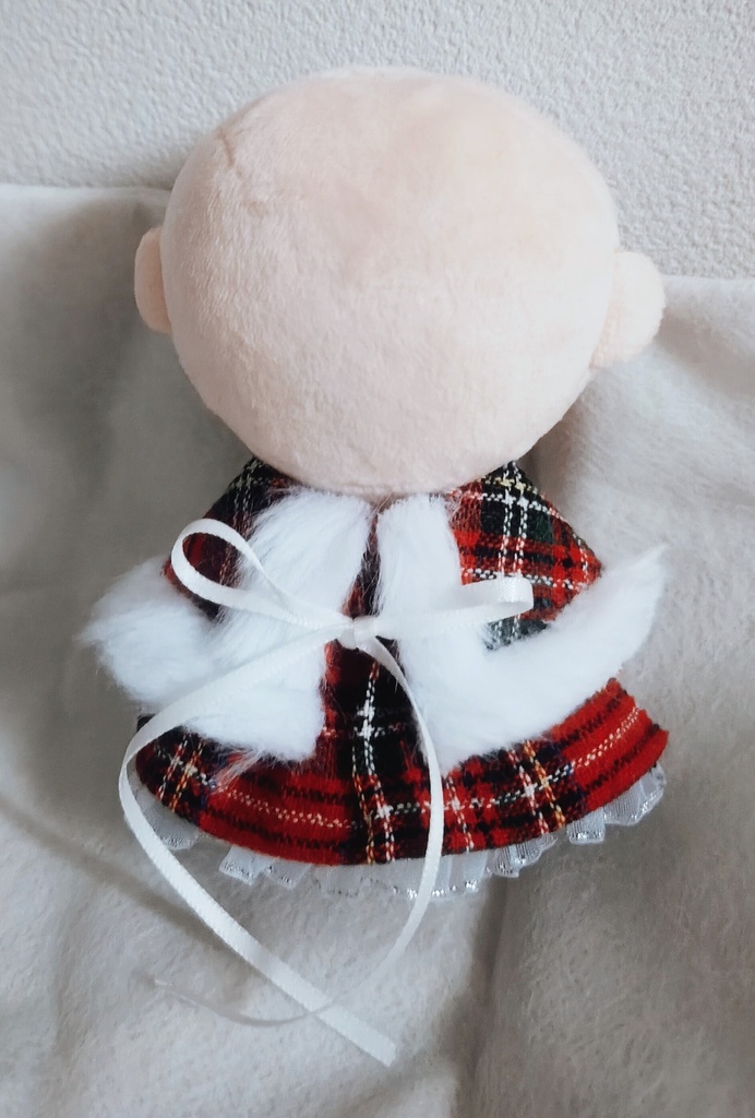 【先取りクリスマス⁉🎄】10センチ〜12センチぬい服 チェック柄ケープ&スカートandヘッドドレス🩷