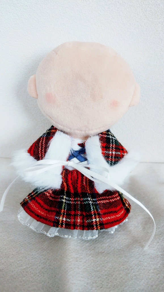【先取りクリスマス⁉🎄】10センチ〜12センチぬい服 チェック柄ケープ&スカートandヘッドドレス🩷