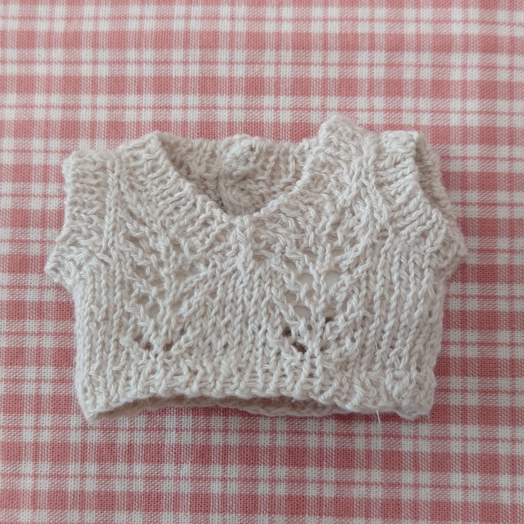 透かし編みのサマーベスト(大)