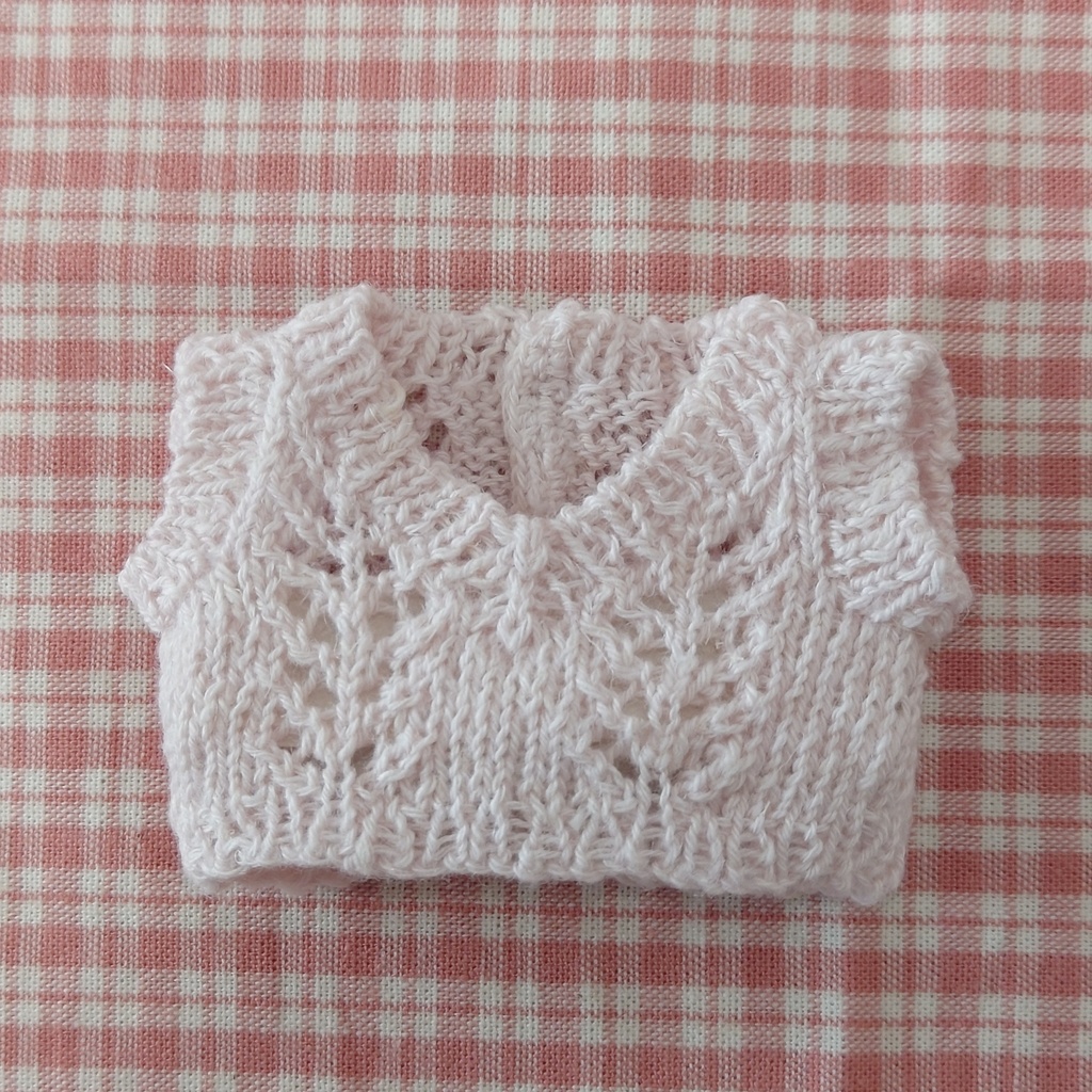 透かし編みのサマーベスト(大)