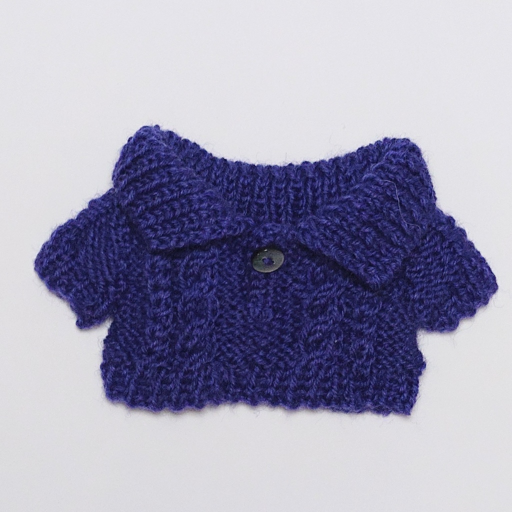 ケーブル模様の2wayセーター(ブルー)