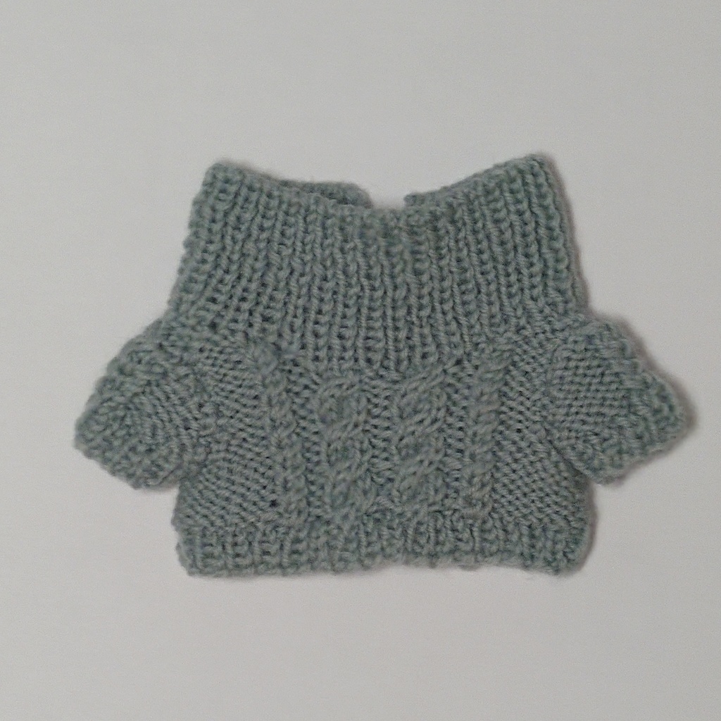 ケーブル模様の2wayセーター(グリーン)