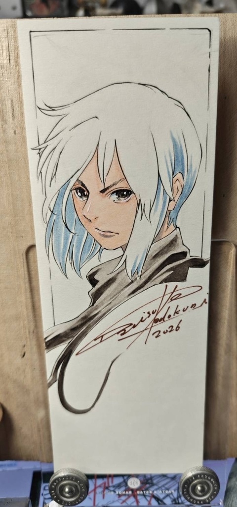 肌色お試し　縦長イラスト　OLOとステッドラーピグメントブラシとファーバーカステル色鉛筆とシュミンケランダムグレー