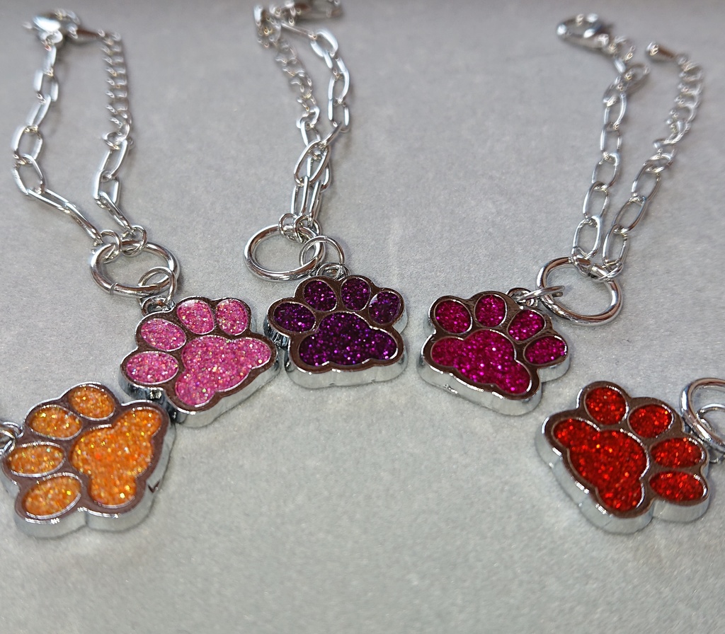 にくきゅうポシェット