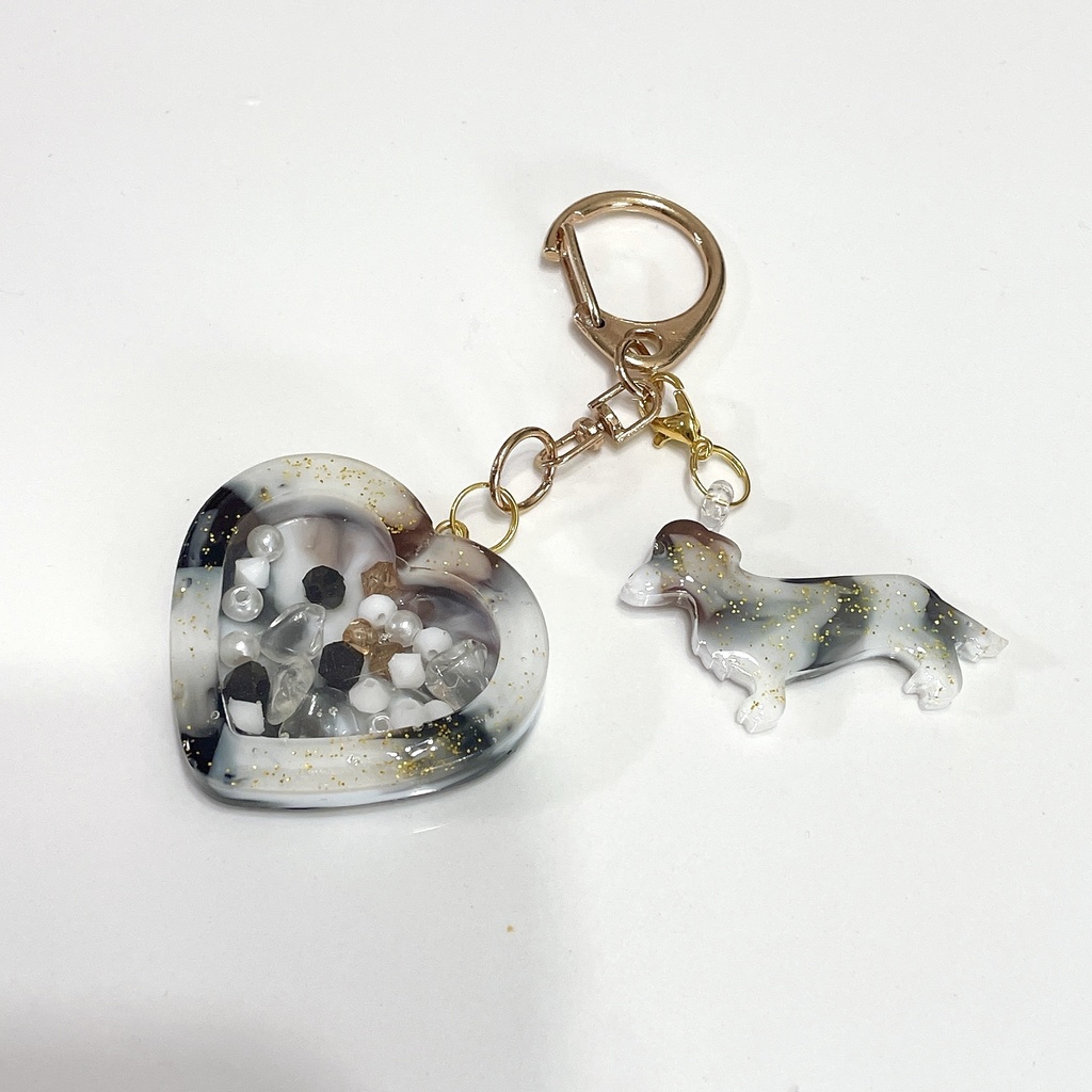 yukinko様オーダー　愛犬ハートシェイカーキーホルダー