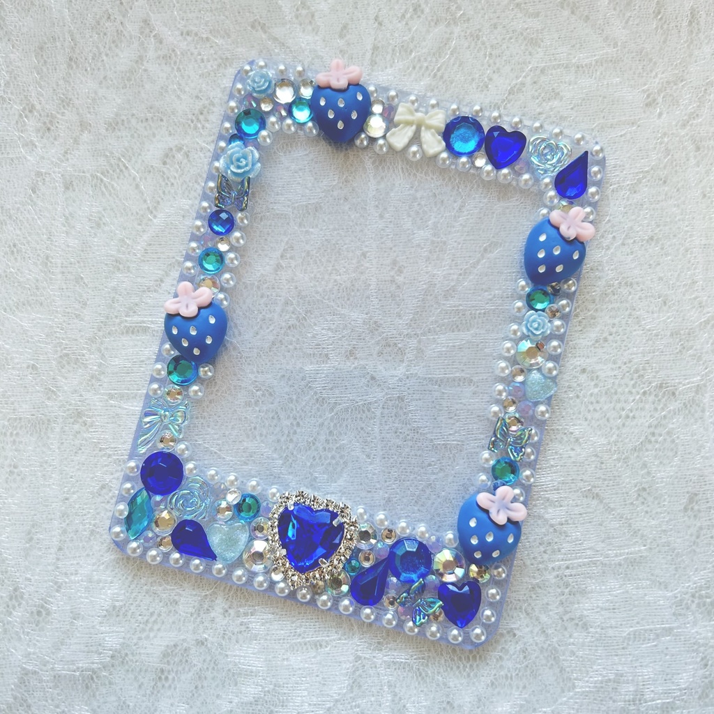 B8 いちごケース🍓♡