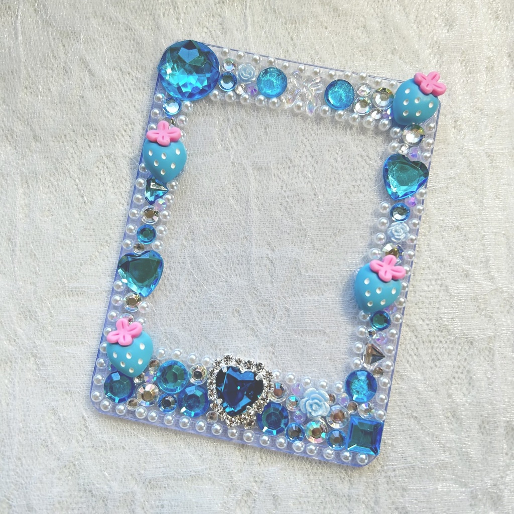 B8 いちごケース🍓♡