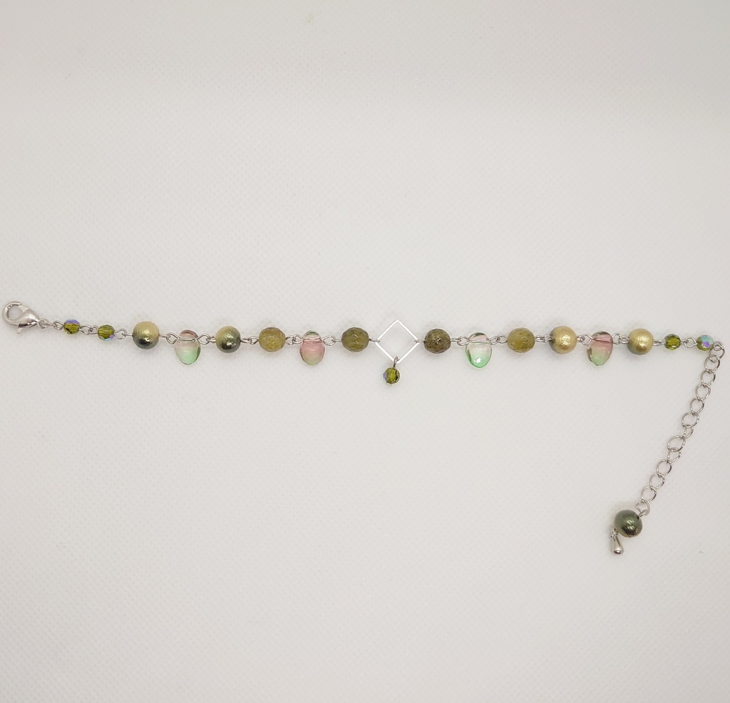 グリーンガーネット・スワロフスキーブレスレット