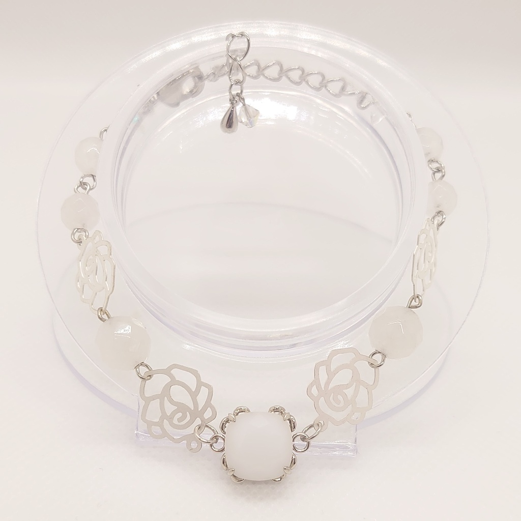 ホワイトジェイド・ローズブレスレット