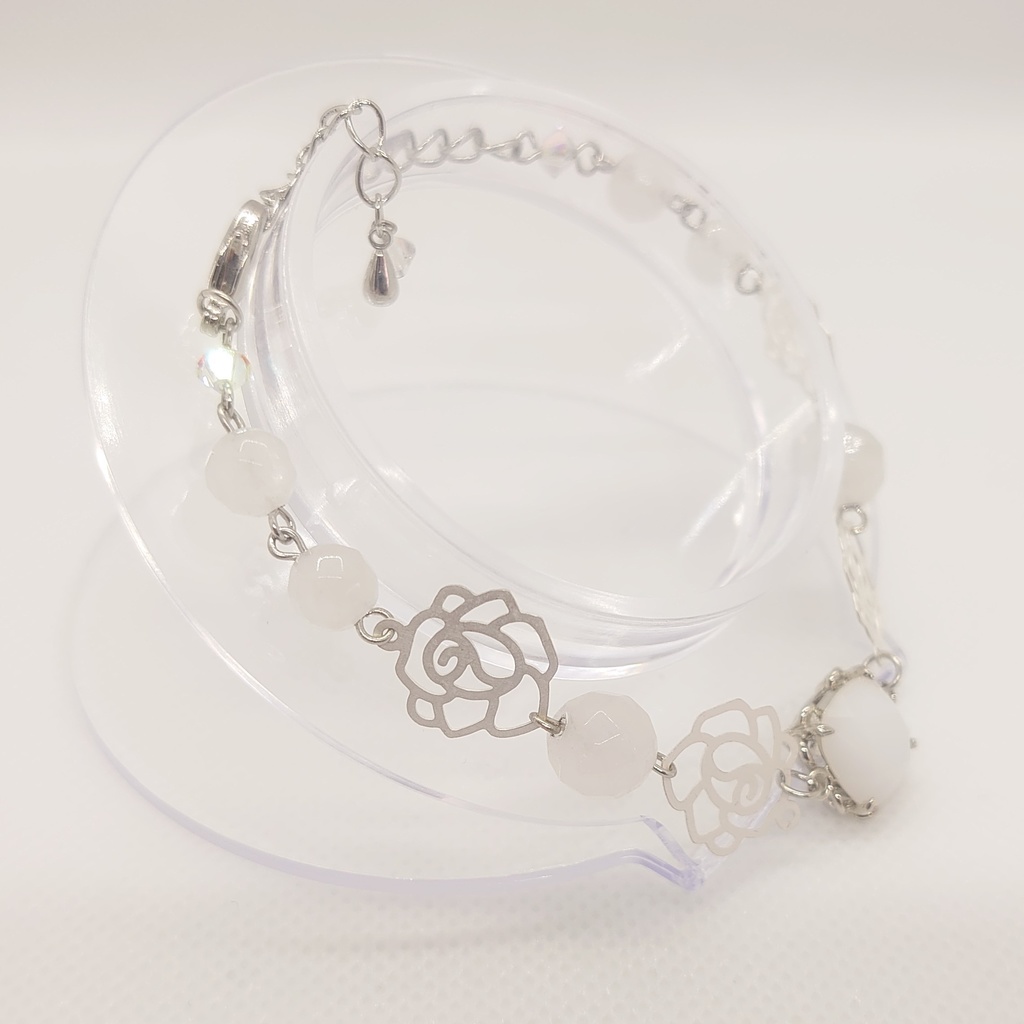 ホワイトジェイド・ローズブレスレット