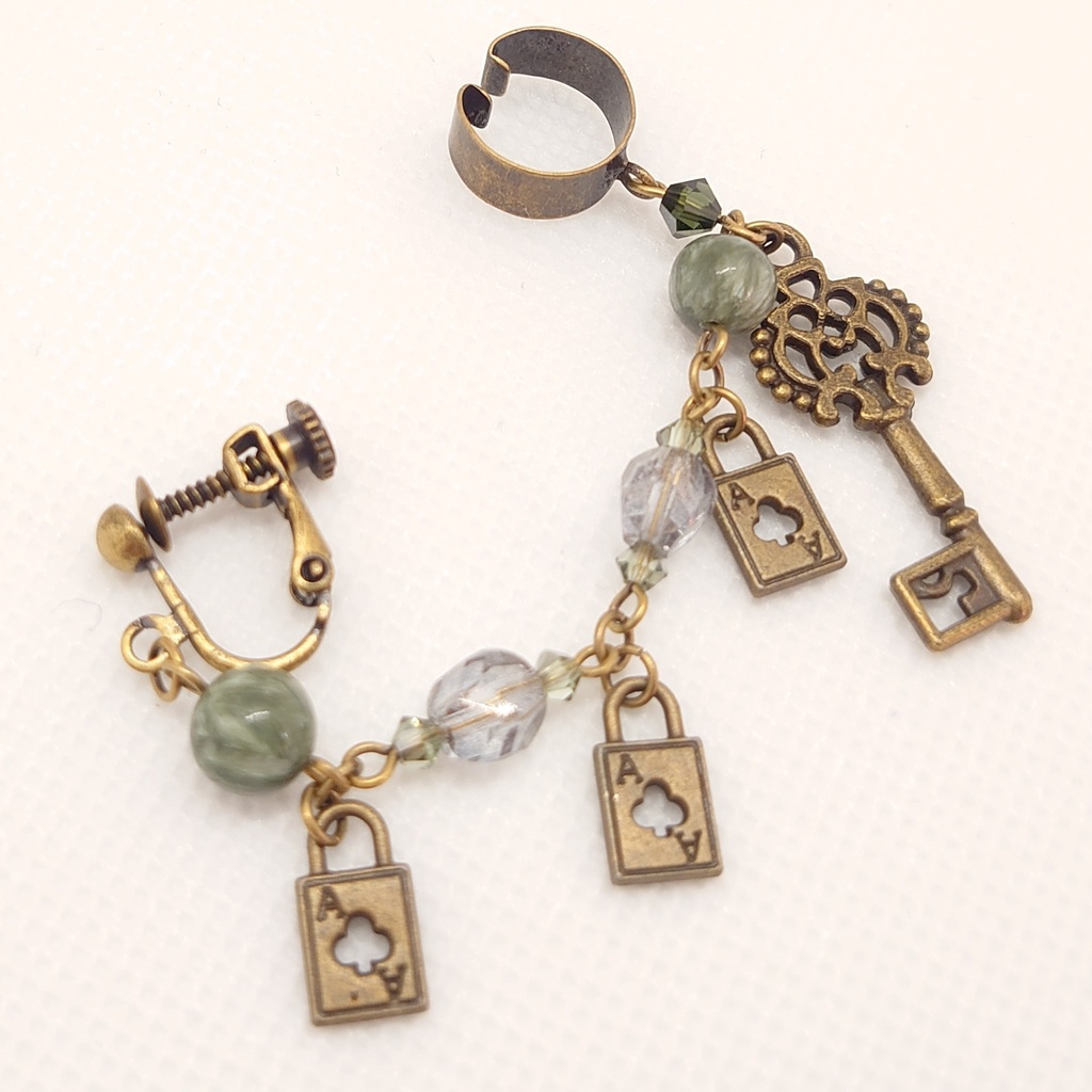 セラフィナイトカフ付きイヤリング