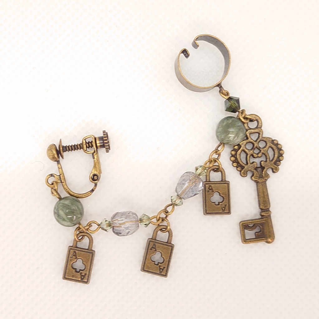 セラフィナイトカフ付きイヤリング