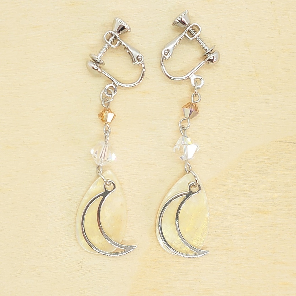 シェル・ムーンイヤリング