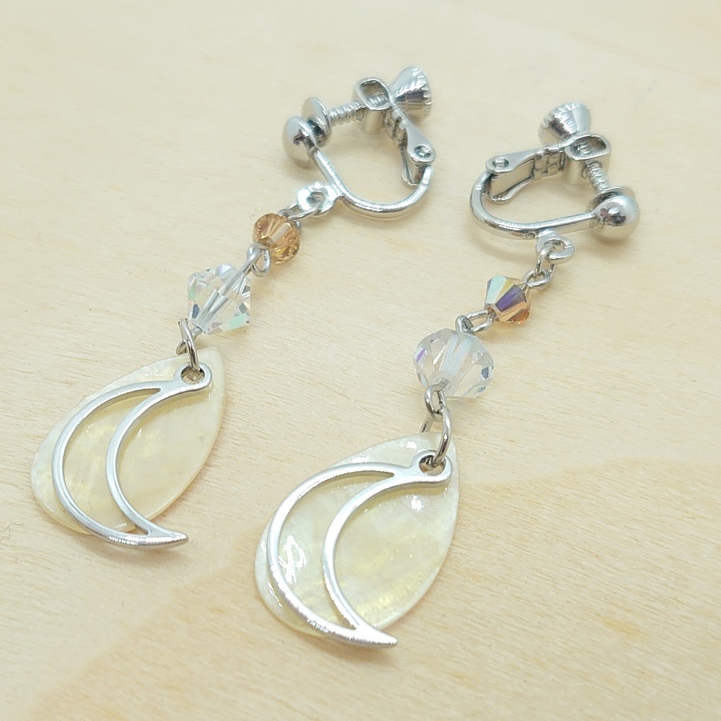 シェル・ムーンイヤリング