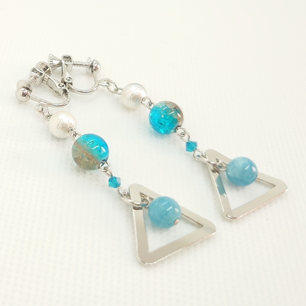 ミルキーブルークォーツイヤリング