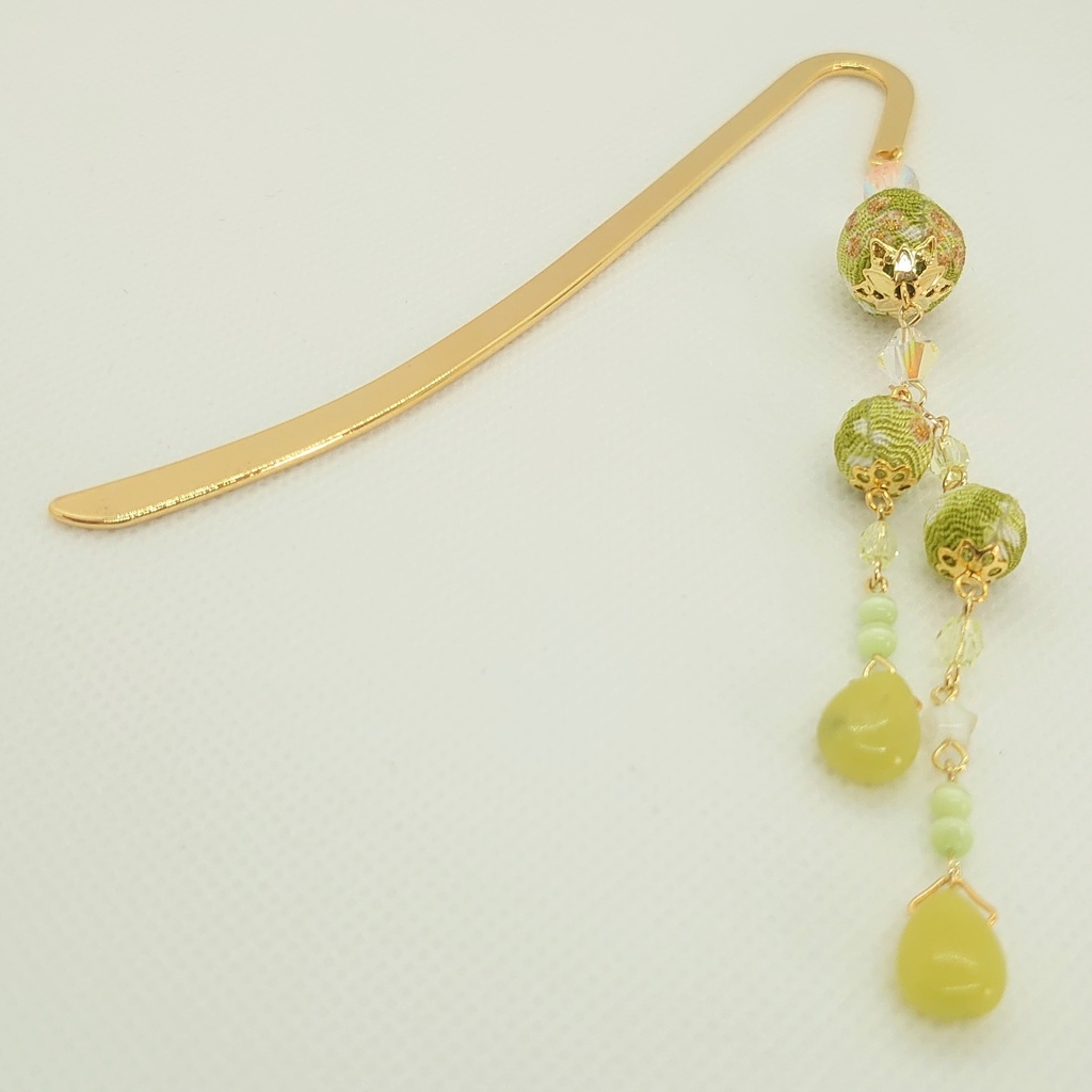 アップルグリーンブックマーカー